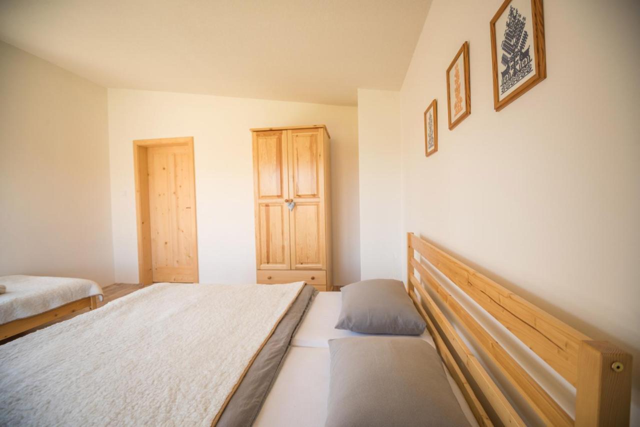 Apartman Emka ลิฟตอฟสกีมิคูลาช ภายนอก รูปภาพ